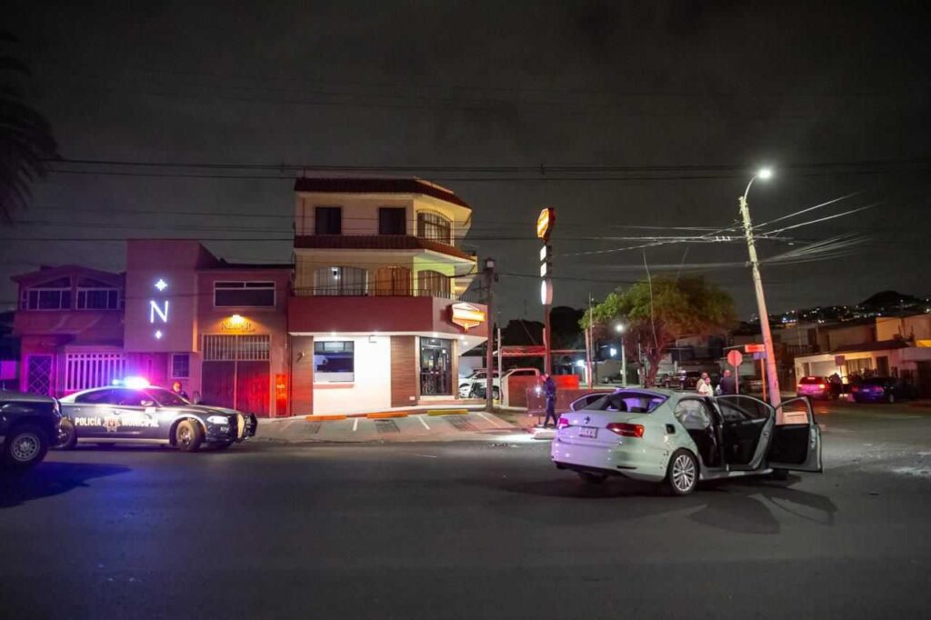 Se registra accidente frente a la Delegación de Playas de Tijuana