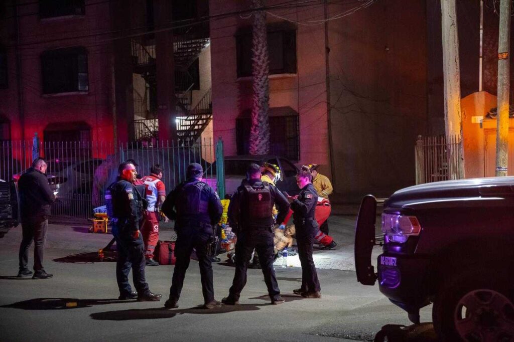 Intentó apuñalar a un policía y terminó detenido en Playas de Tijuana