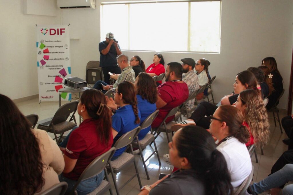 Refuerza DIF Tecate capacitación para mejorar la Atención Ciudadana