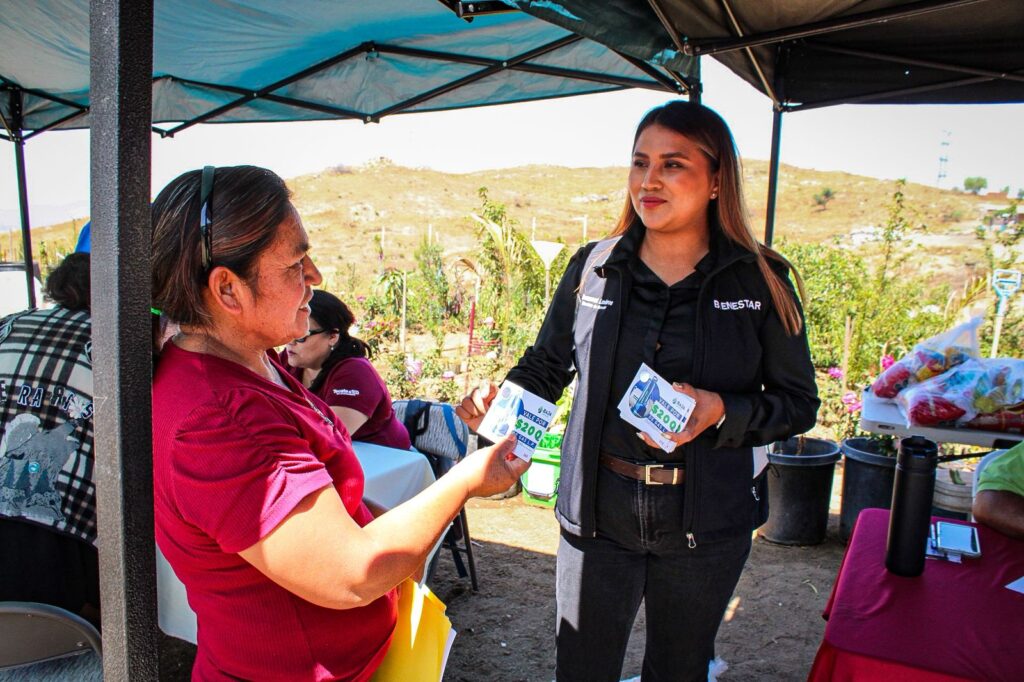 Lleva Gobierno de Tecate apoyos y servicios municipales a Cerro Nevado