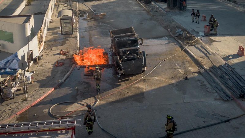 Construcción de viaducto elevado provoca fuga de gas y explosión que dejó saldo de un lesionado