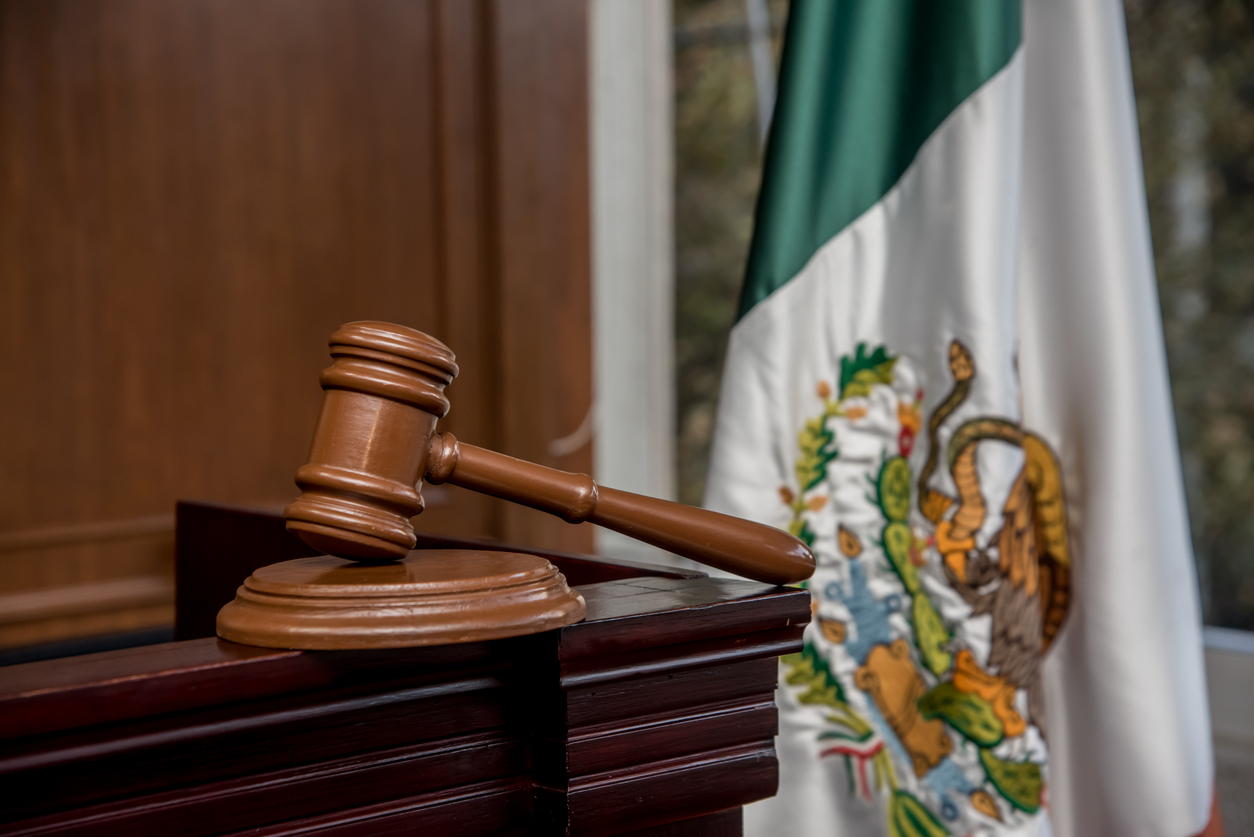 ¿Cuándo es el Día del Abogado en 2025 y cuánto ganan en México?