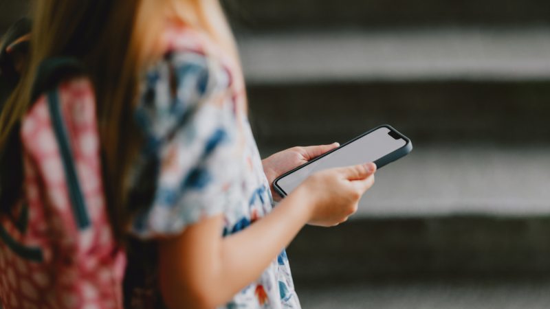 Mayor concentración y socialización, resultado de prohibir celulares en escuelas