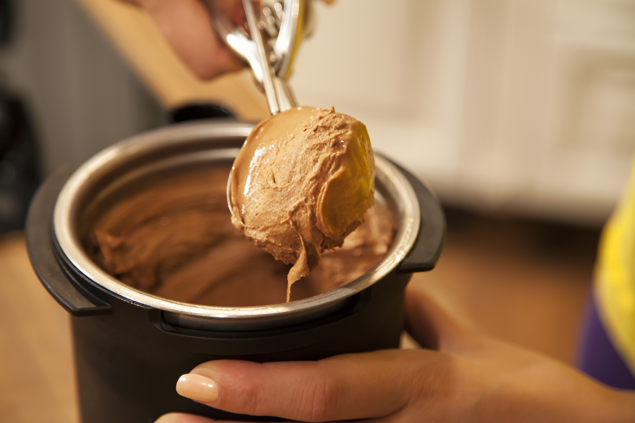 Fabricantes de helado eliminarán colorantes artificiales: ¿cuáles y por qué?