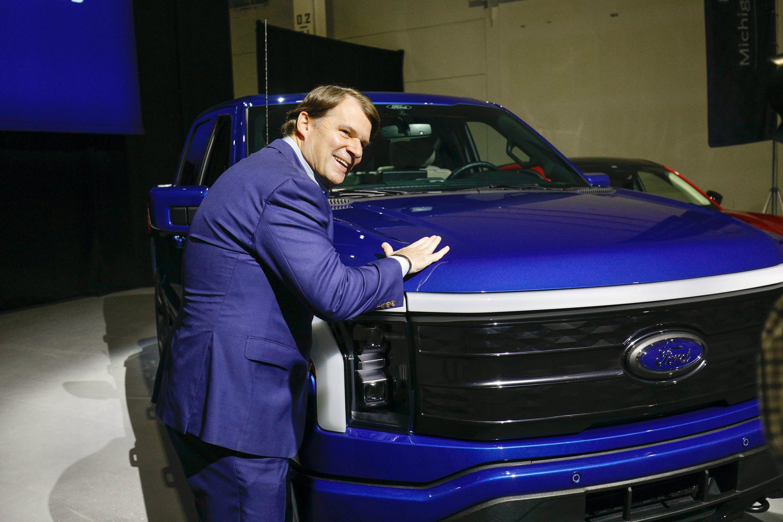 Ford en riesgo, CEO vaticina el final si no pueden competir China en 2 sectores