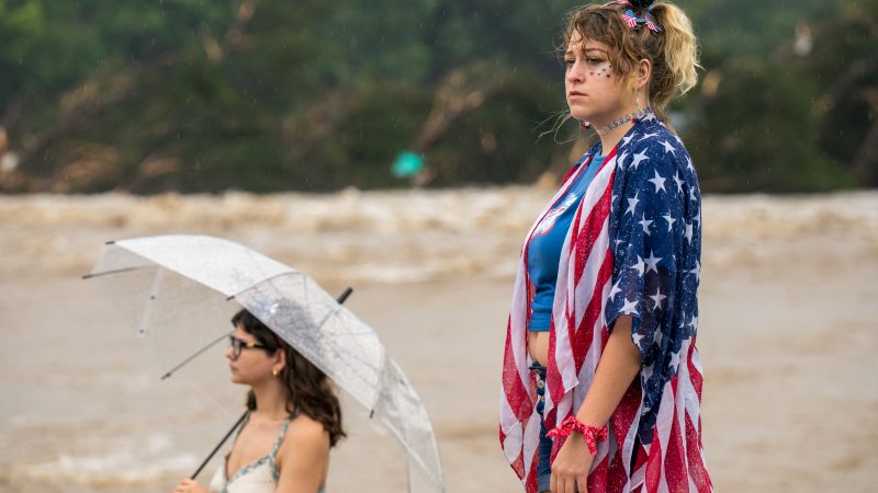 Inundaciones en Texas: 13 muertos y 23 niñas campistas desaparecidas