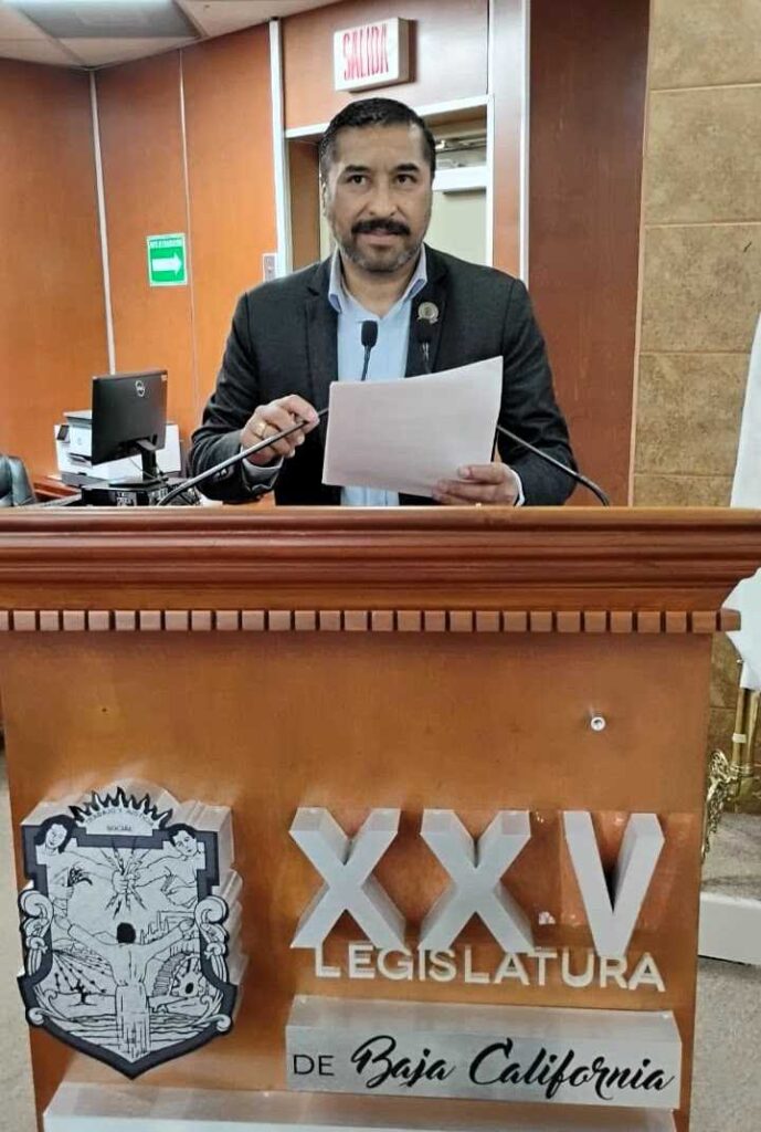 Impulsa Dip. Ramón Vázquez filtros legales para garantizar perfiles íntegros en el sistema educativo