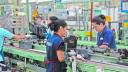Empleo manufacturero cae 1.4% a junio y suma tercer año en caída
