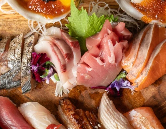 ¿Dónde comer? Gin Chan, la cantina japonesa en CDMX que rompe esquemas