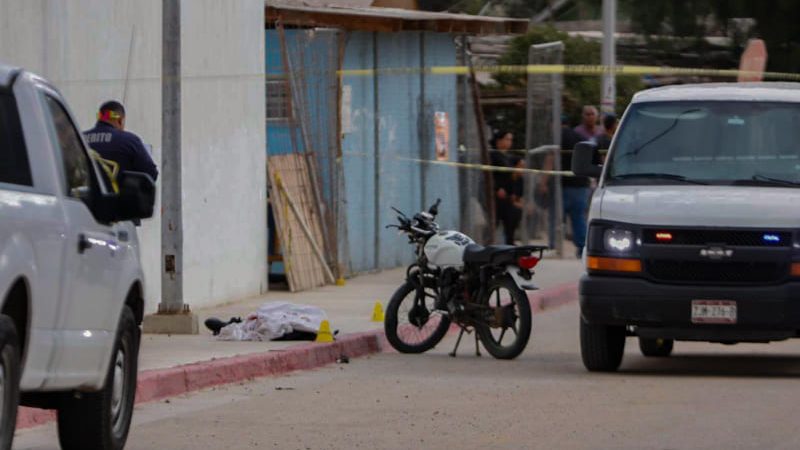 Menor de edad muere al perder el control de su motocicleta en la colonia Antorcha Campesina