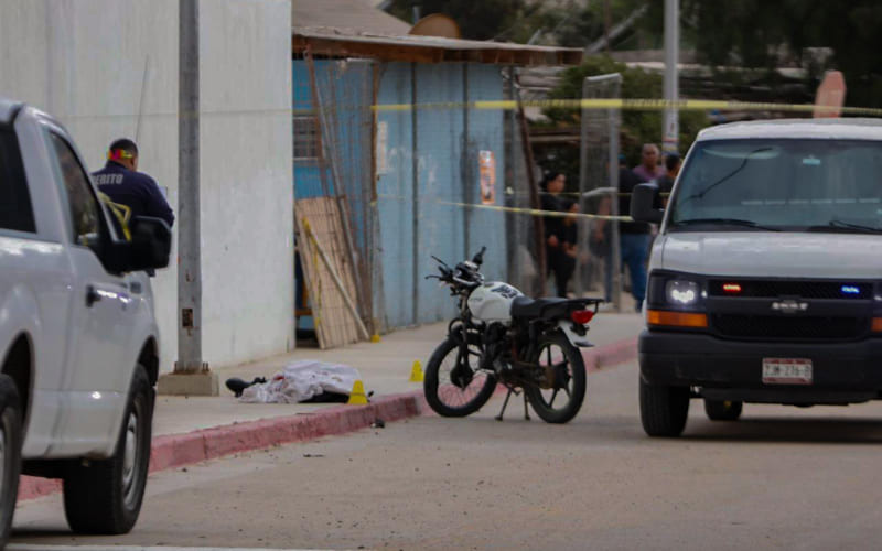 Menor de edad muere al perder el control de su motocicleta en la colonia Antorcha Campesina
