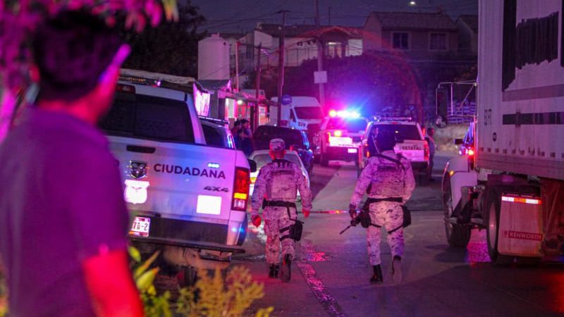 Policías federales son atacados en Urbi Quinta Marsella