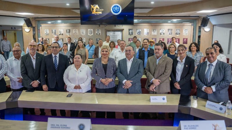 Instalan programa «Fiscal Enlace Contigo», en CANACO para fomentar la denuncia