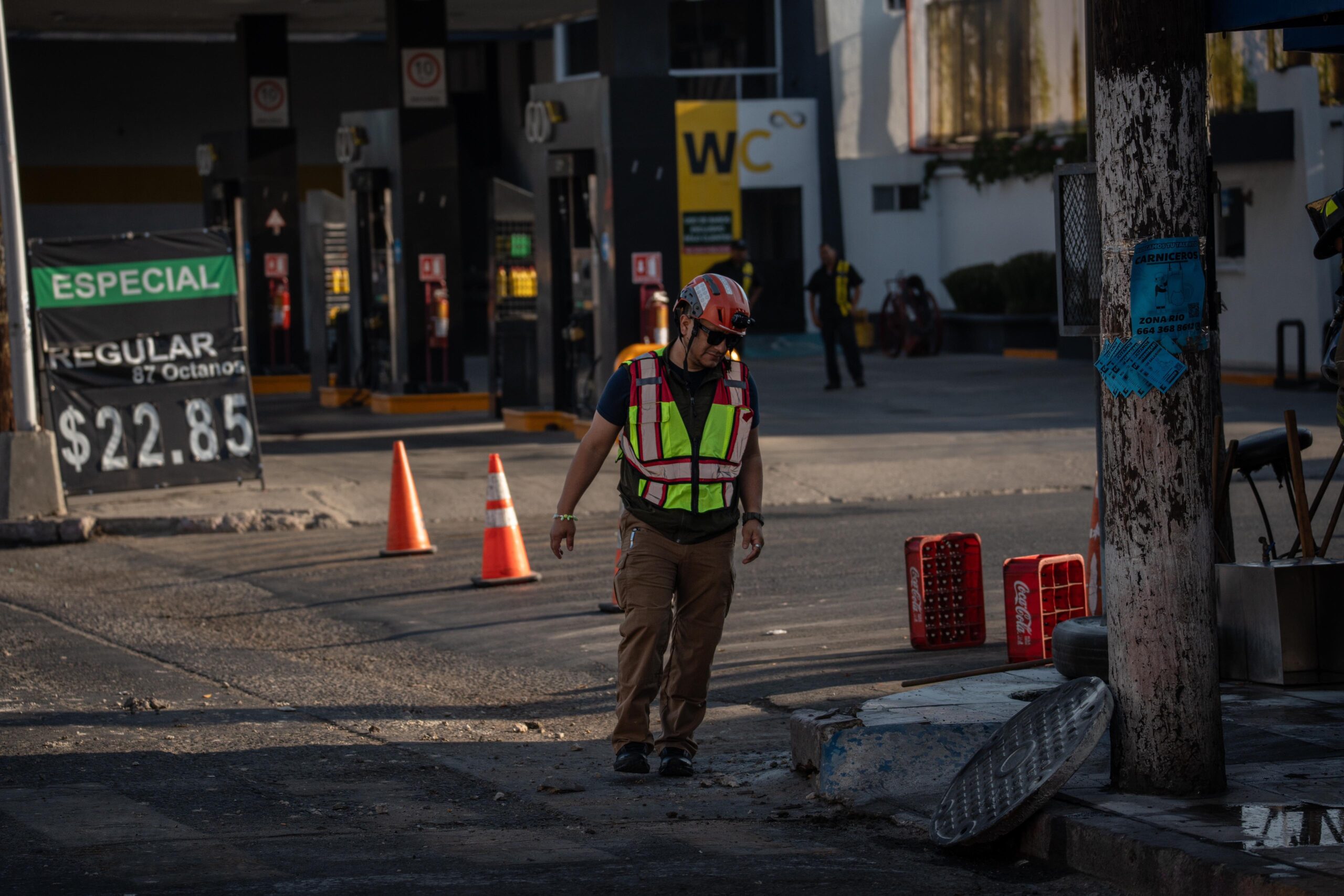 Explota alcantarilla en Zona Centro
