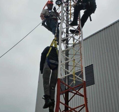 CESPT fortalece capacitación en rescate en alturas para personal operativo