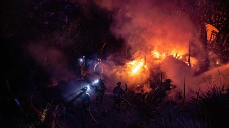 Fuego arrasa vivienda en asentamiento irregular en El Soler