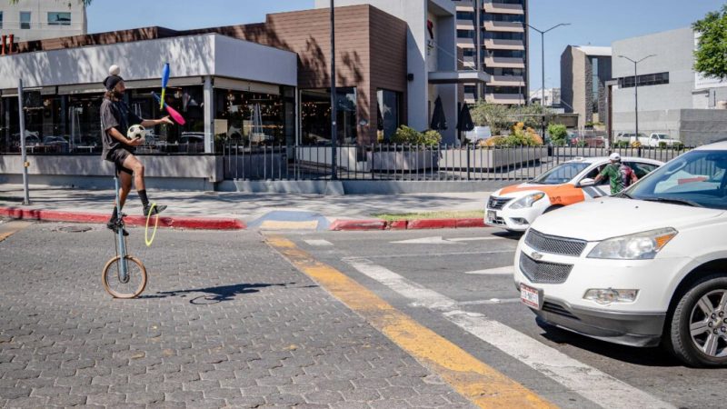 Juan Ismael, 15 años de trayectoria en el mundo del malabarismo