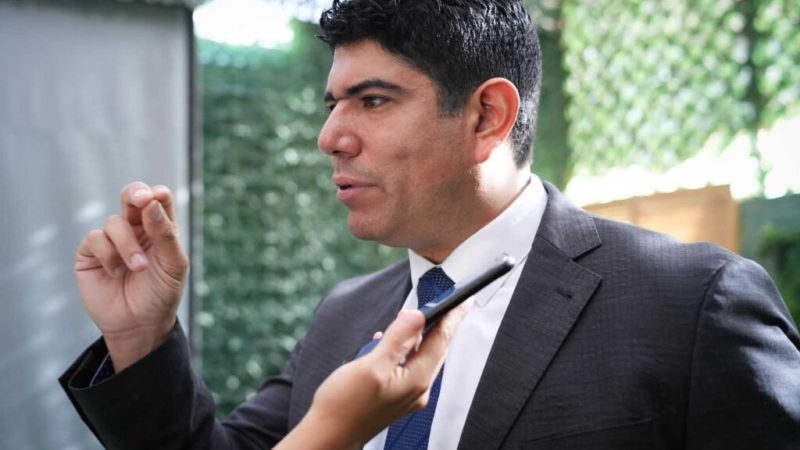 Imparten infromación a empresarios sobre facultades y atribuciones del SAT
