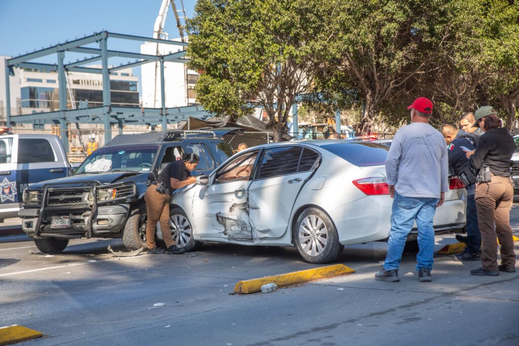Persecución en Zona Río termina en choque y detención