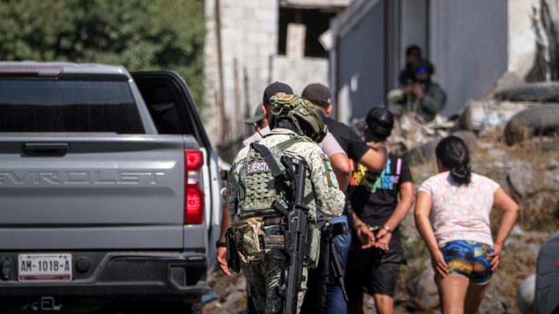 Hombre es atacado por arma de fuego y pierde la vida en Camino Verde