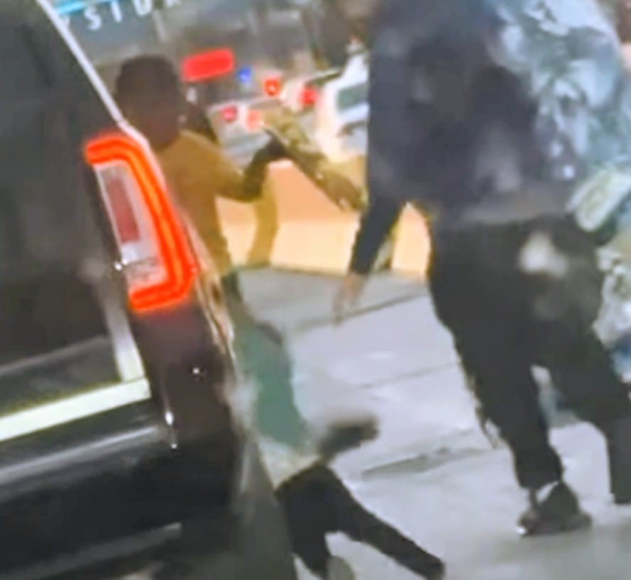 Menor resulta lesionada tras caer de vehículo en la Línea Internacional de Tijuana