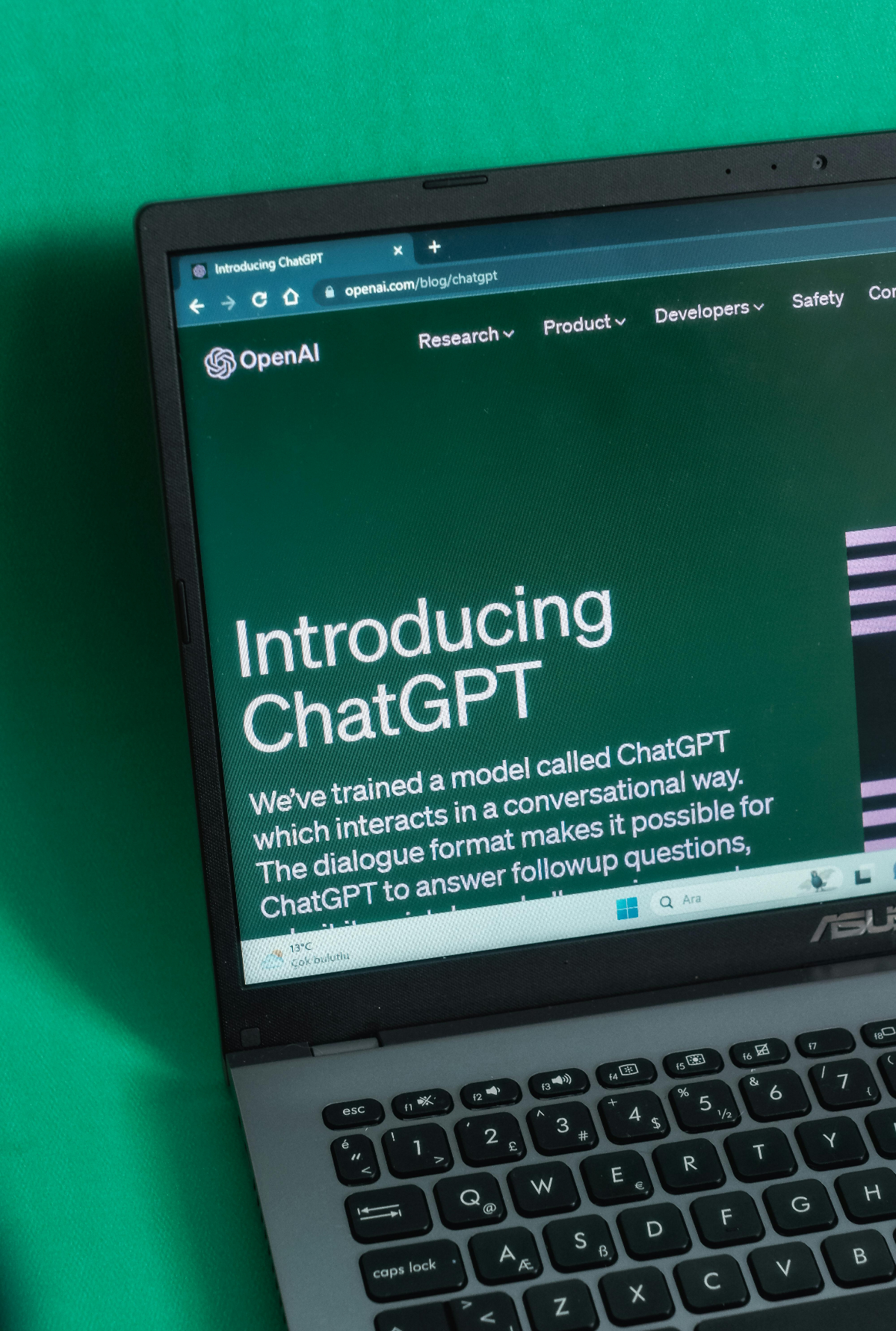 OpenAI, creadores de ChatGPT, lanzan nueva IA abierta que puedes personalizar