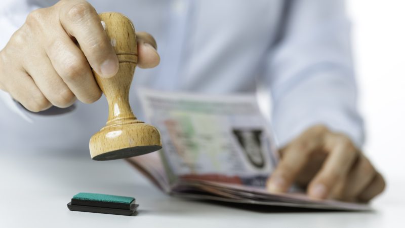 Entrar a Estados Unidos costarán 15,000 dólares por visa, pero no para todos los países