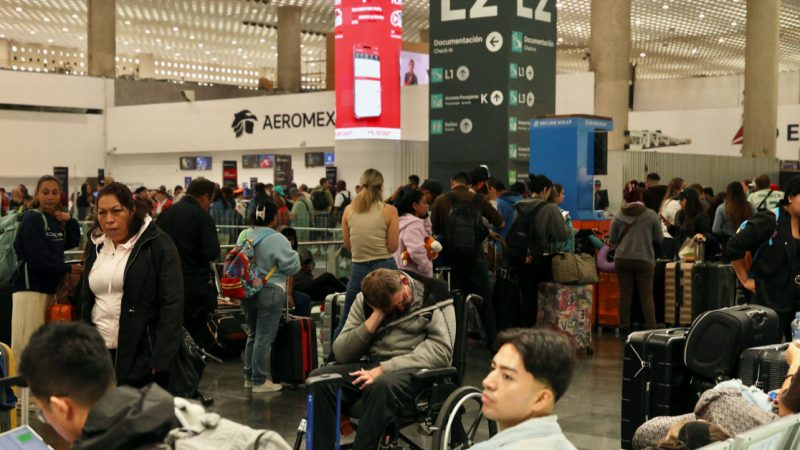 Empresarios lamentan mala imagen del AICM por inundaciones