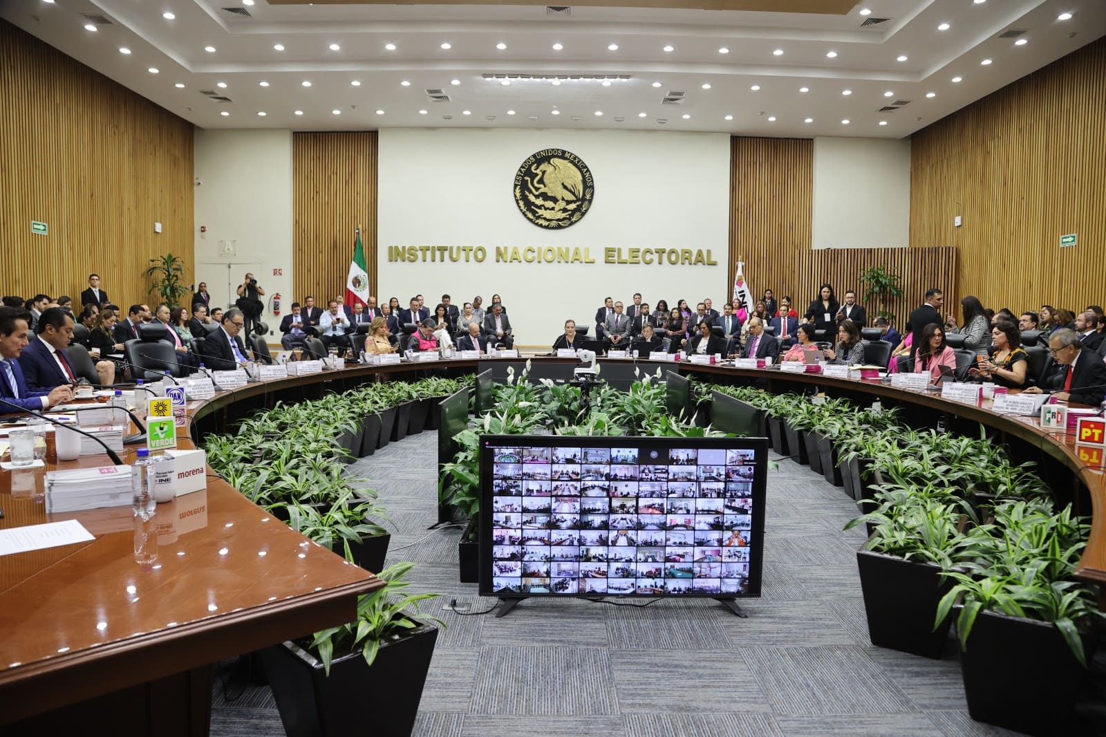 Piden expresidentes del INE y TEPJF una reforma electoral con consenso democrático