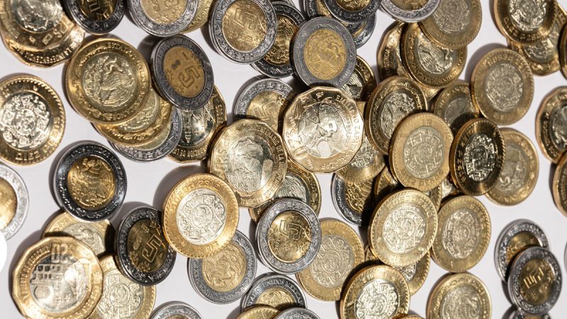 Banxico reporta caída en tasas de Cetes mientras la ganancia real aún supera la inflación