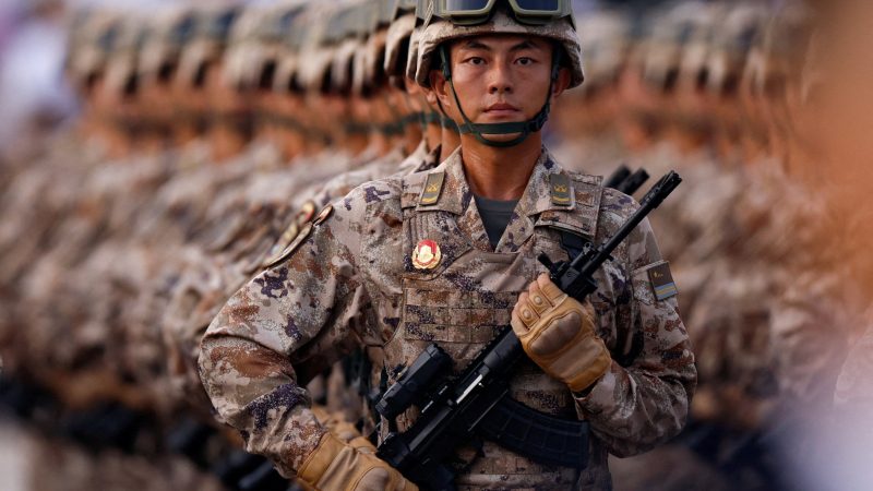 Drones, misiles de gran tamaño y armas láser: así fue el gran desfile militar de China