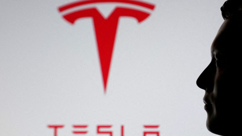 El plan de recuperación de Tesla puede hacer que Elon Musk sea el primer "trillonario" del mundo