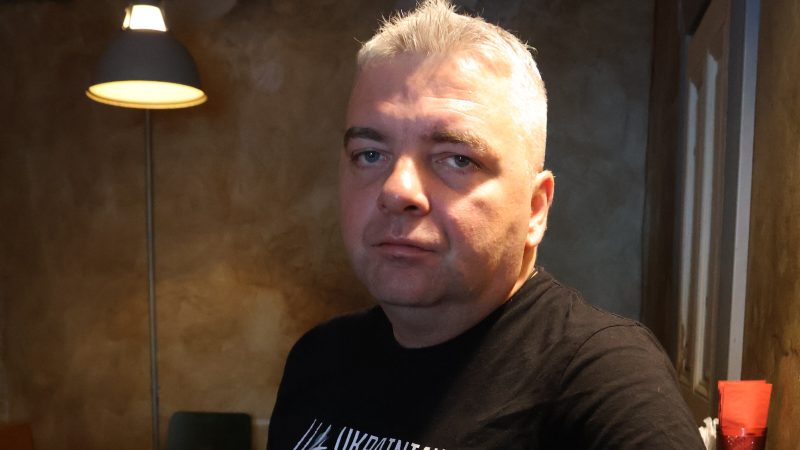 Maksim Butkevich, víctima de la tortura de Rusia: “Le dije a mi interrogador que me iba a romper el hombro, pero me contestó que sabía lo que hacía”