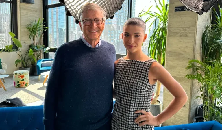 De CEO a becario: El día en que Bill Gates fue parte del servicio al cliente en una startup