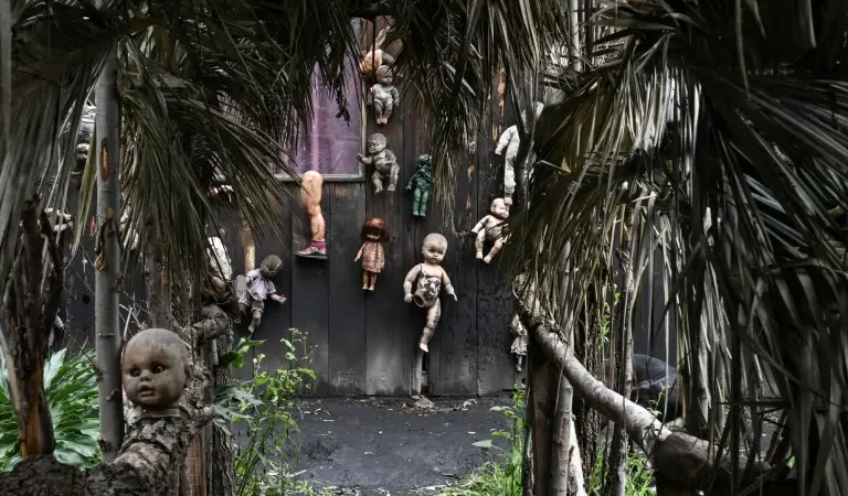 La macabra Isla de las Muñecas en México inspira a Lady Gaga y Tim Burton