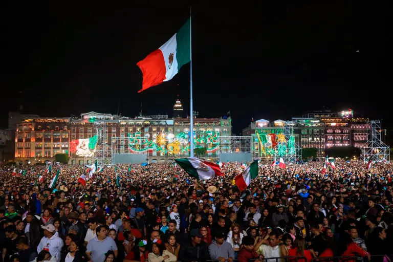 FOTOS: El primer Grito de Independencia de la presidenta Claudia Sheinbaum en el Zócalo de CDMX