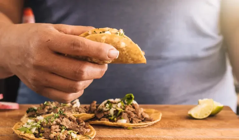 El taco que sabe a CDMX: historia del suadero y algunos de nuestros lugares favoritos para probarlo