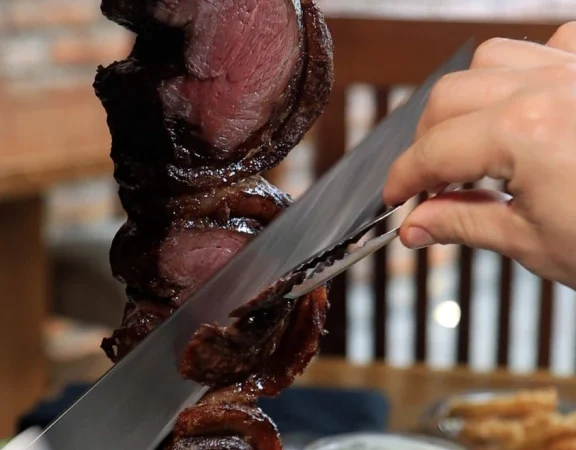 Espadas brasileñas en CDMX: la tradición del churrasco que conquista paladares