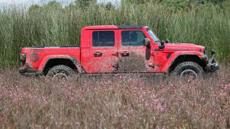 Prueba de manejo: Jeep JT Red Hunter