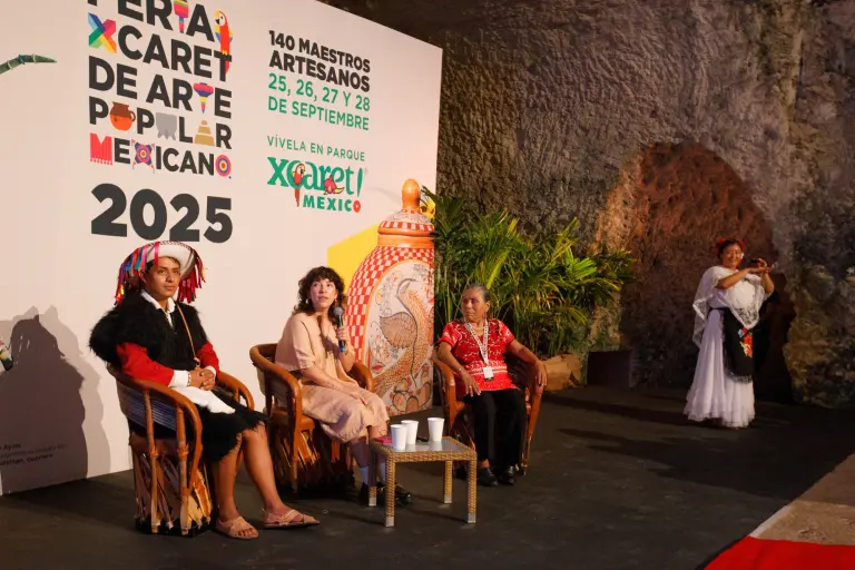 En Xcaret: “las manos mágicas que mantienen vivo el legado de nuestros pueblos”