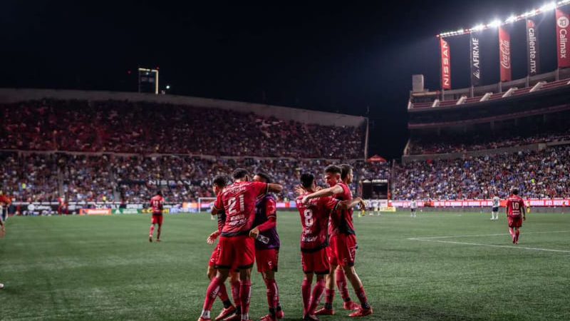 Xolos derrota a Cruz Azul en el Estadio Caliente