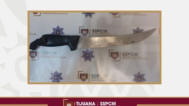 Asegura Policía Municipal de Tijuana a hombre armado que amenazaba a su familiar en Valle San Pedro