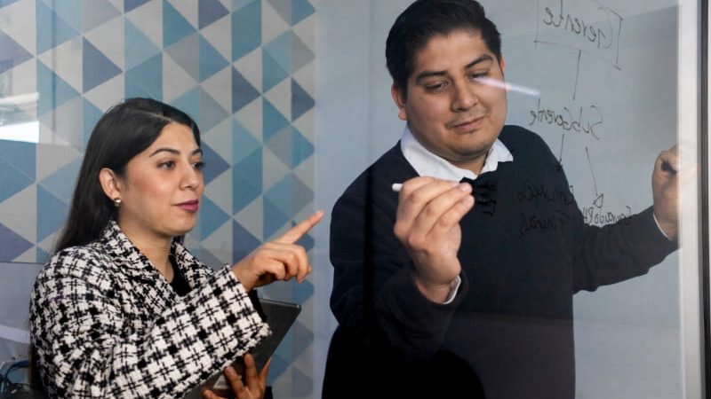 Impulsan la formación de futuros expertos en cultura laboral