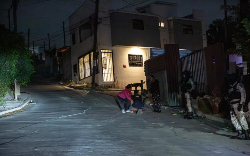 Mujer asesinada frente a su hijo en la colonia Camino Verde