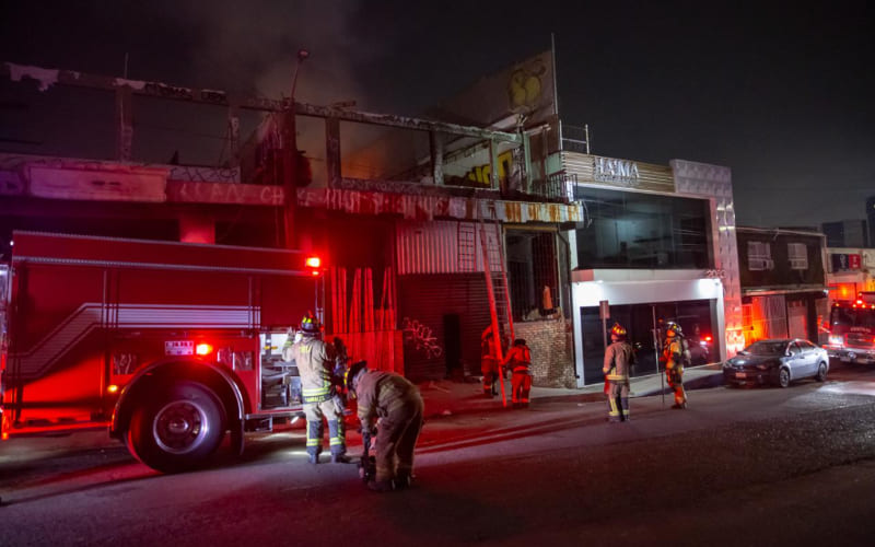 Incendio en locales abandonados de la colonia Madero