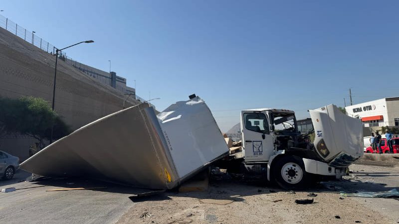 Accidente múltiple en el Corredor 2000 deja varios lesionados