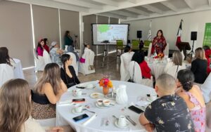 Destacan empresarias el valor de la felicidad como ventaja competitiva
