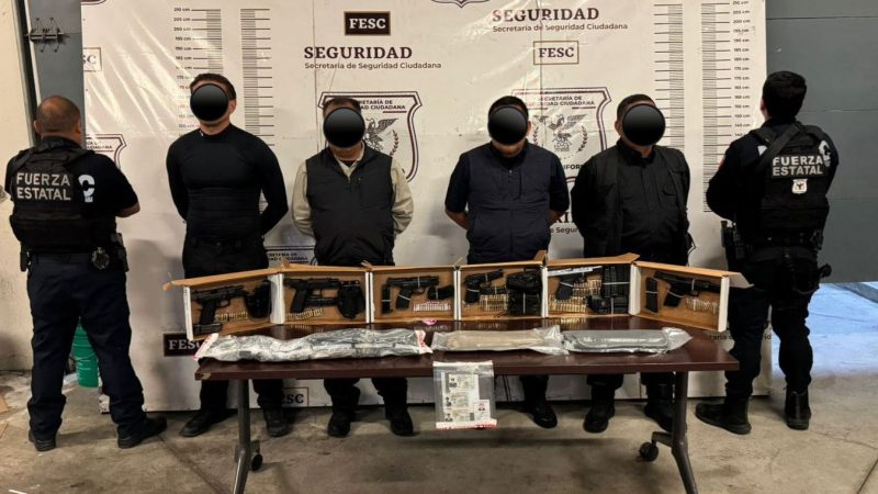 Detienen a falsos escoltas con arsenal en Tijuana