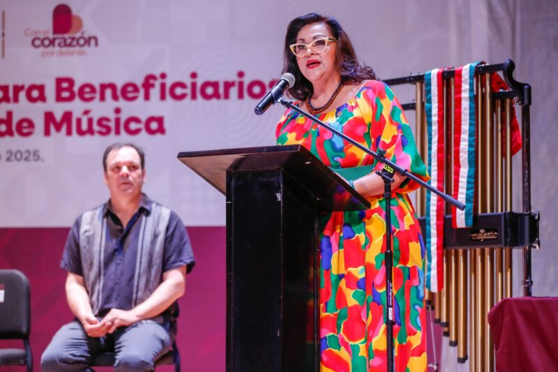 Se fortalece el Sistema Estatal de música con la entrega de 300 nuevos instrumentos