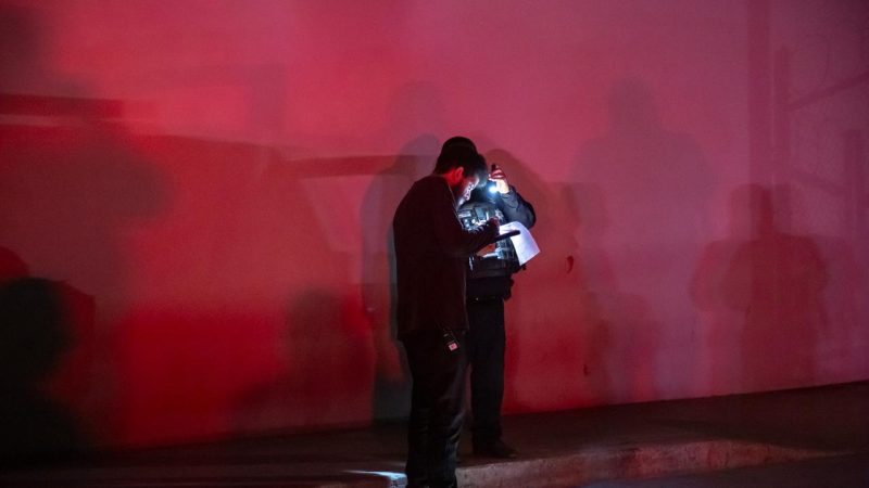 Se incendian contenedores en tienda Ley Express Cucapah
